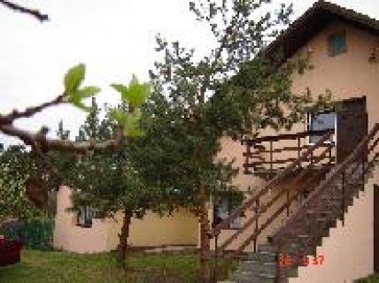 Junoszyno, Domki i apartamenty Agaton, Bursztynowa 105